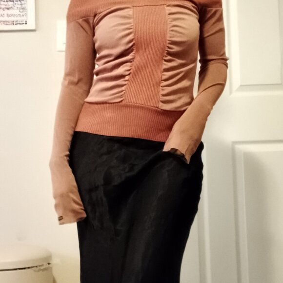 Off-the-shoulder Pink Mesh Longsleeve Top - Picture 4 of 4